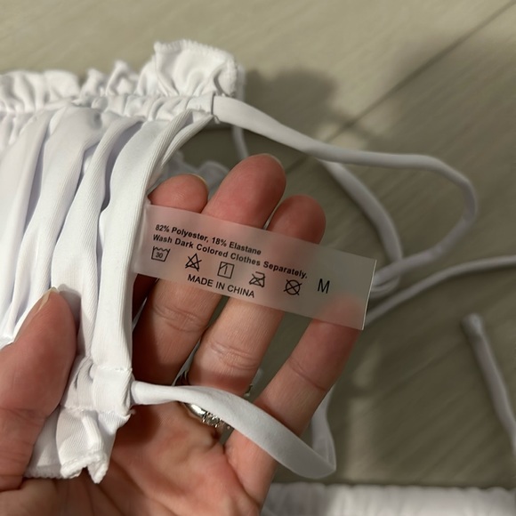 Swim Suit - White (M) - Picture 4 of 4